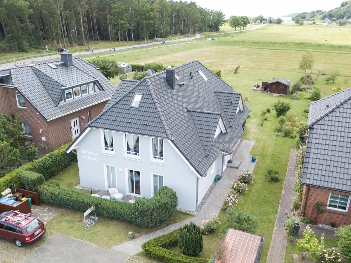 Gastehaus Am Brook Aparthotel Baabe Esterno foto